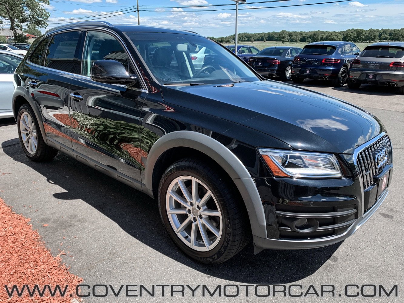 Used 2017 Audi Q5 2.0T Premium Plus w/ Technology Package image 4