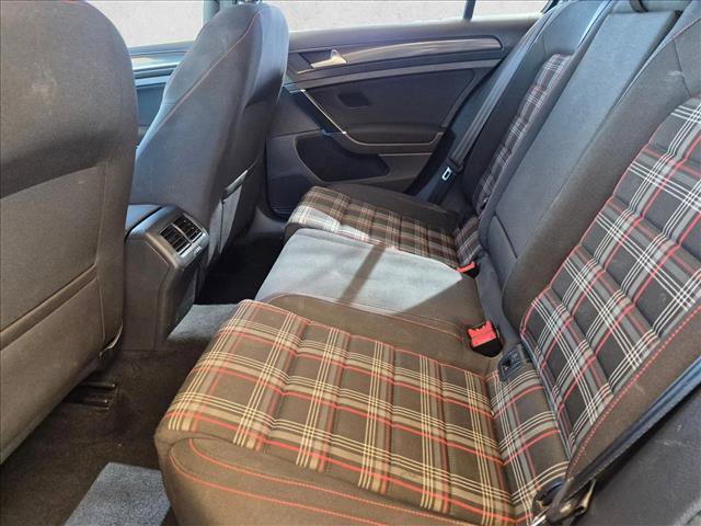 Used 2018 Volkswagen Golf S FWD image 15