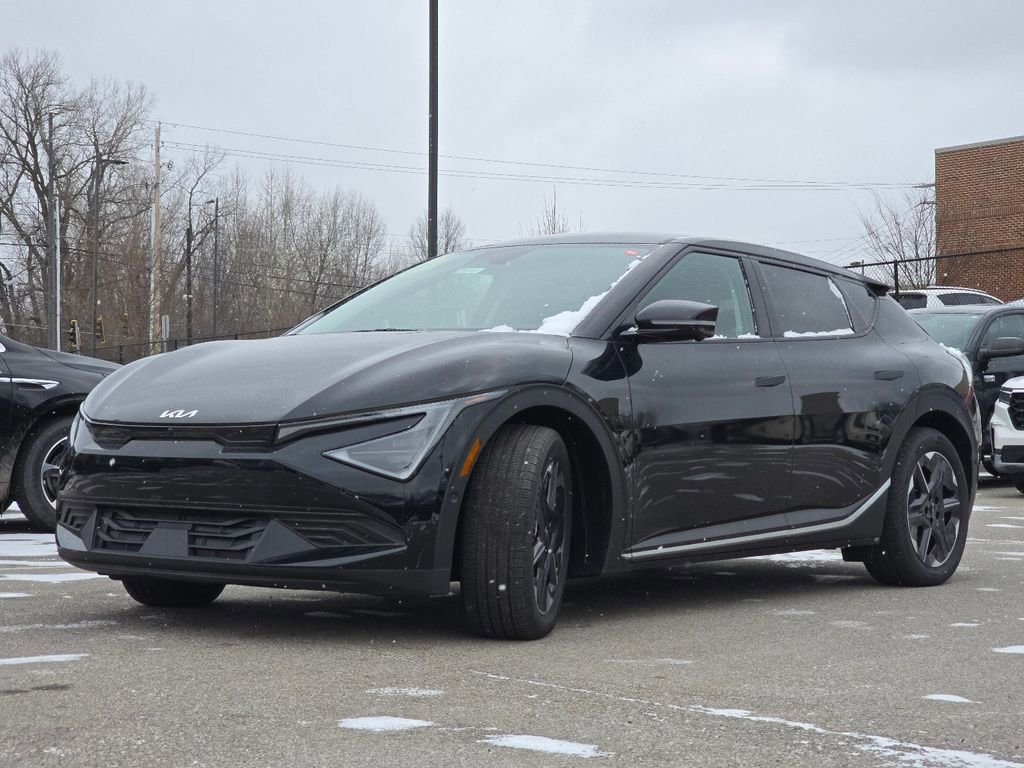 New 2025 Kia EV6 Light w/ Light LR Technology Package image 11