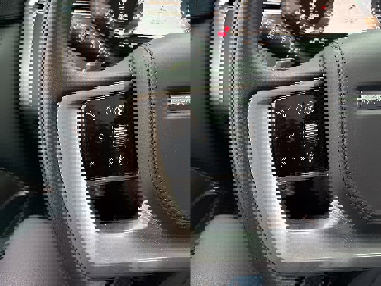 Used 2025 Land Rover Range Rover Long Wheelbase Autobiography image 25