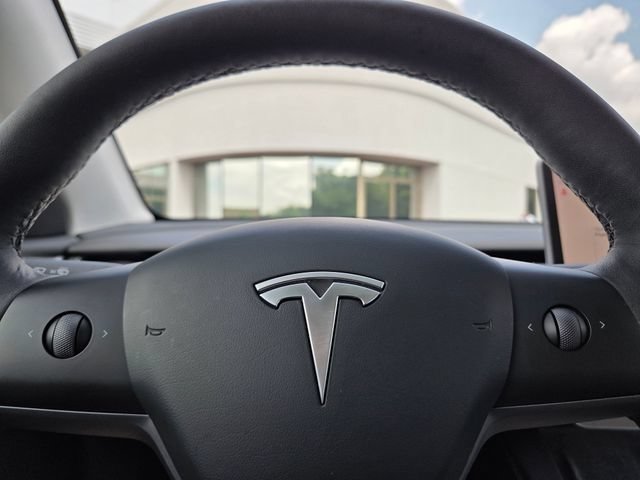 Used 2023 Tesla Model Y Long Range AWD/4WD image 33