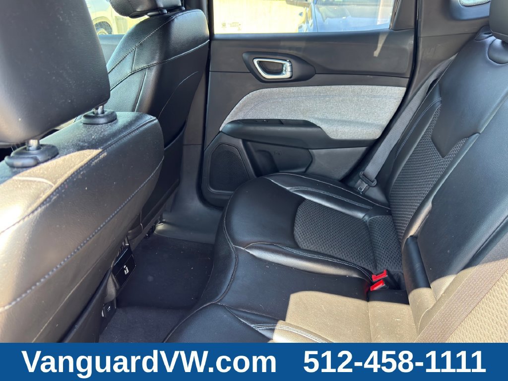 Used 2023 Jeep Compass Latitude w/ Convenience Group AWD/4WD image 29