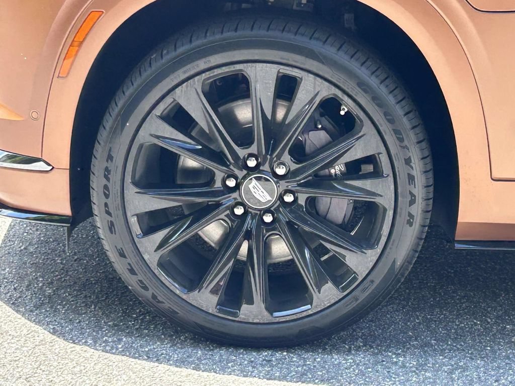 New 2027 Cadillac Vistiq Sport AWD/4WD image 9