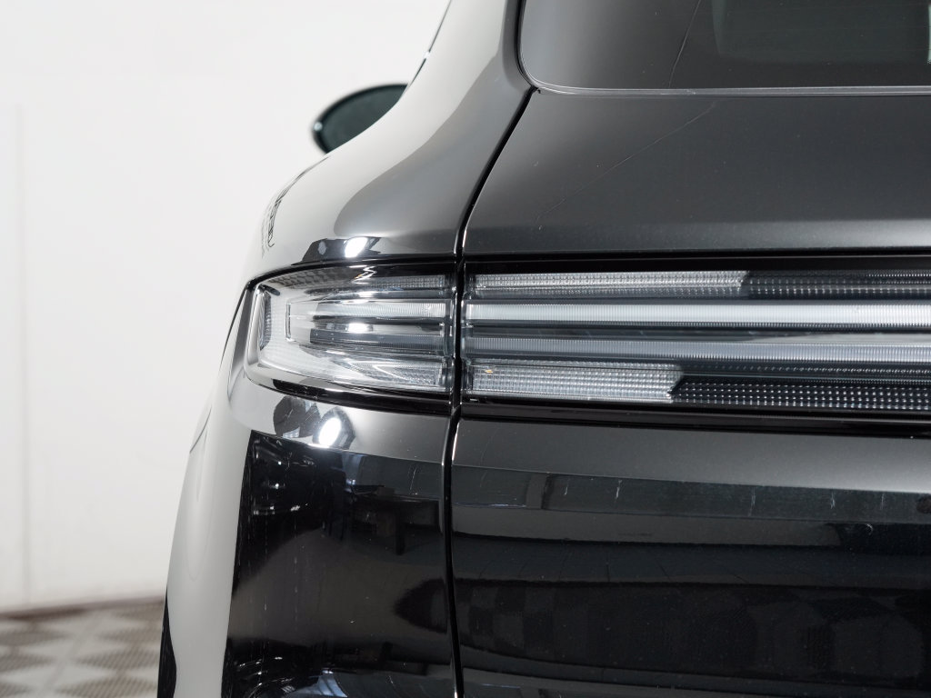 New 2026 Porsche Cayenne AWD/4WD image 12