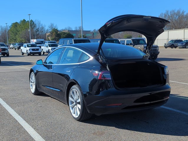 Used 2018 Tesla Model 3 Long Range image 9