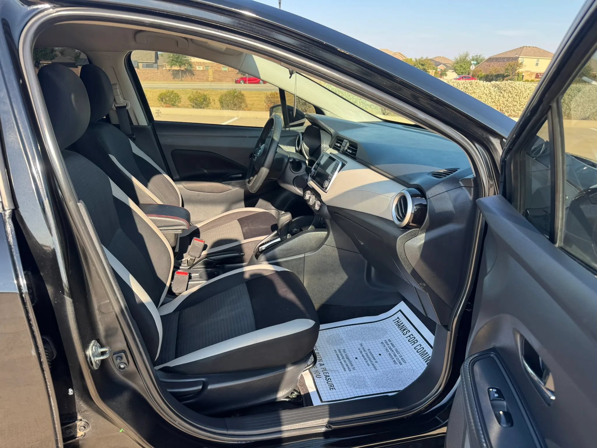Used 2022 Nissan Versa SV FWD image 26
