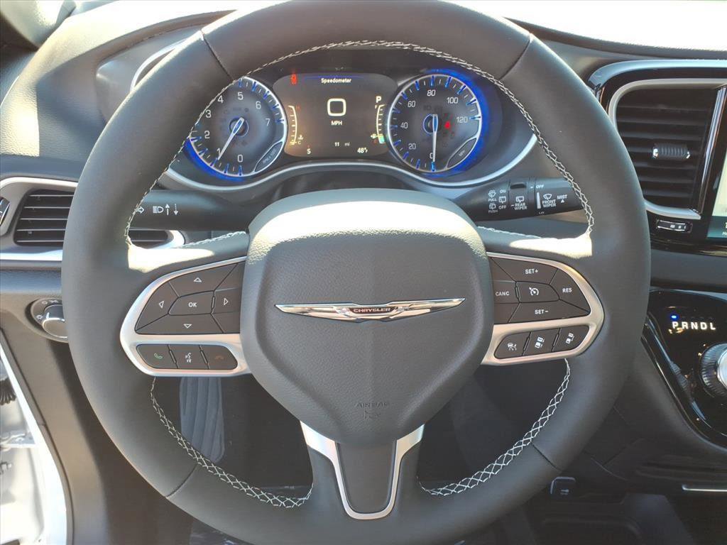 New 2026 Chrysler Voyager LX image 12