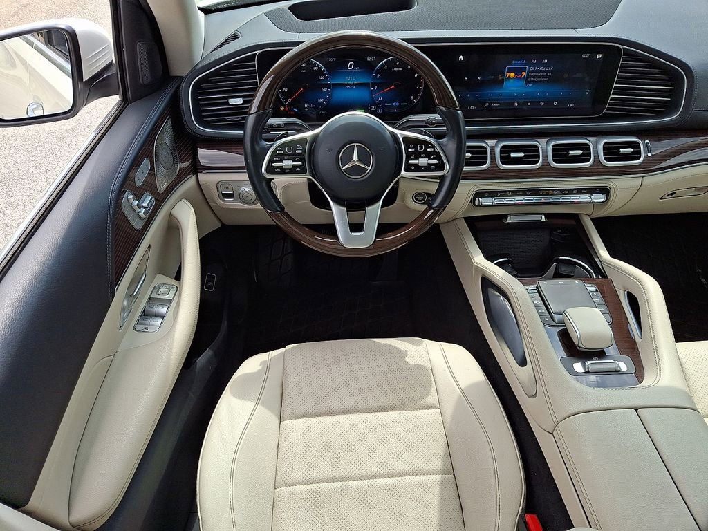 Used 2023 Mercedes-Benz GLS 450 4MATIC image 11