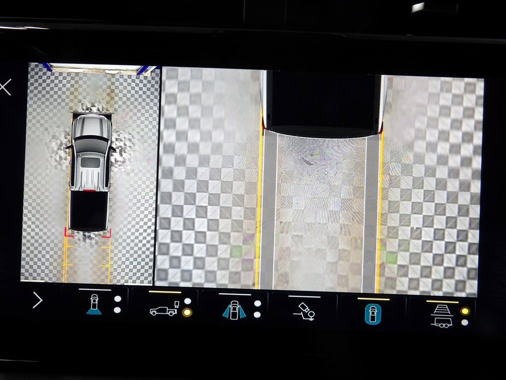 Used 2022 GMC Sierra 1500 AT4X image 16