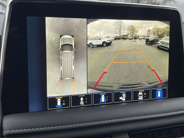 Used 2024 Chevrolet Suburban Premier image 29