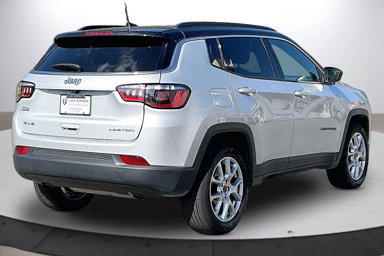 Used 2025 Jeep Compass Limited AWD/4WD image 8