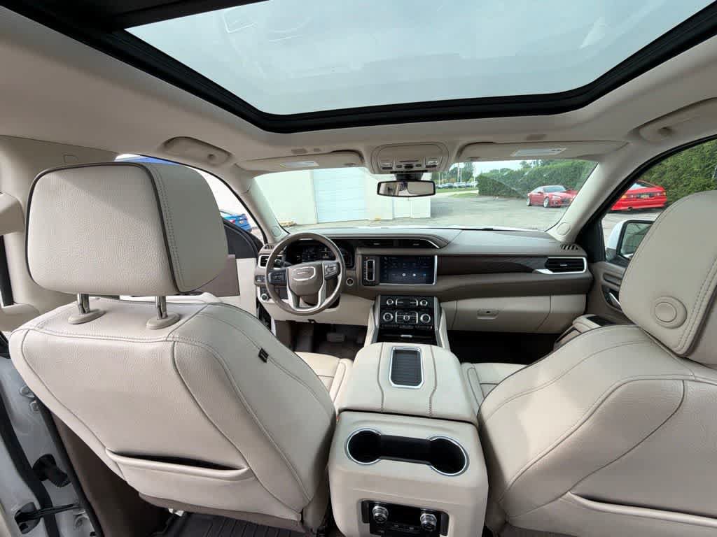 Used 2022 GMC Yukon XL Denali AWD/4WD image 19
