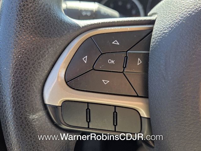 Used 2015 Jeep Renegade Sport w/ Power & Air Group FWD image 25
