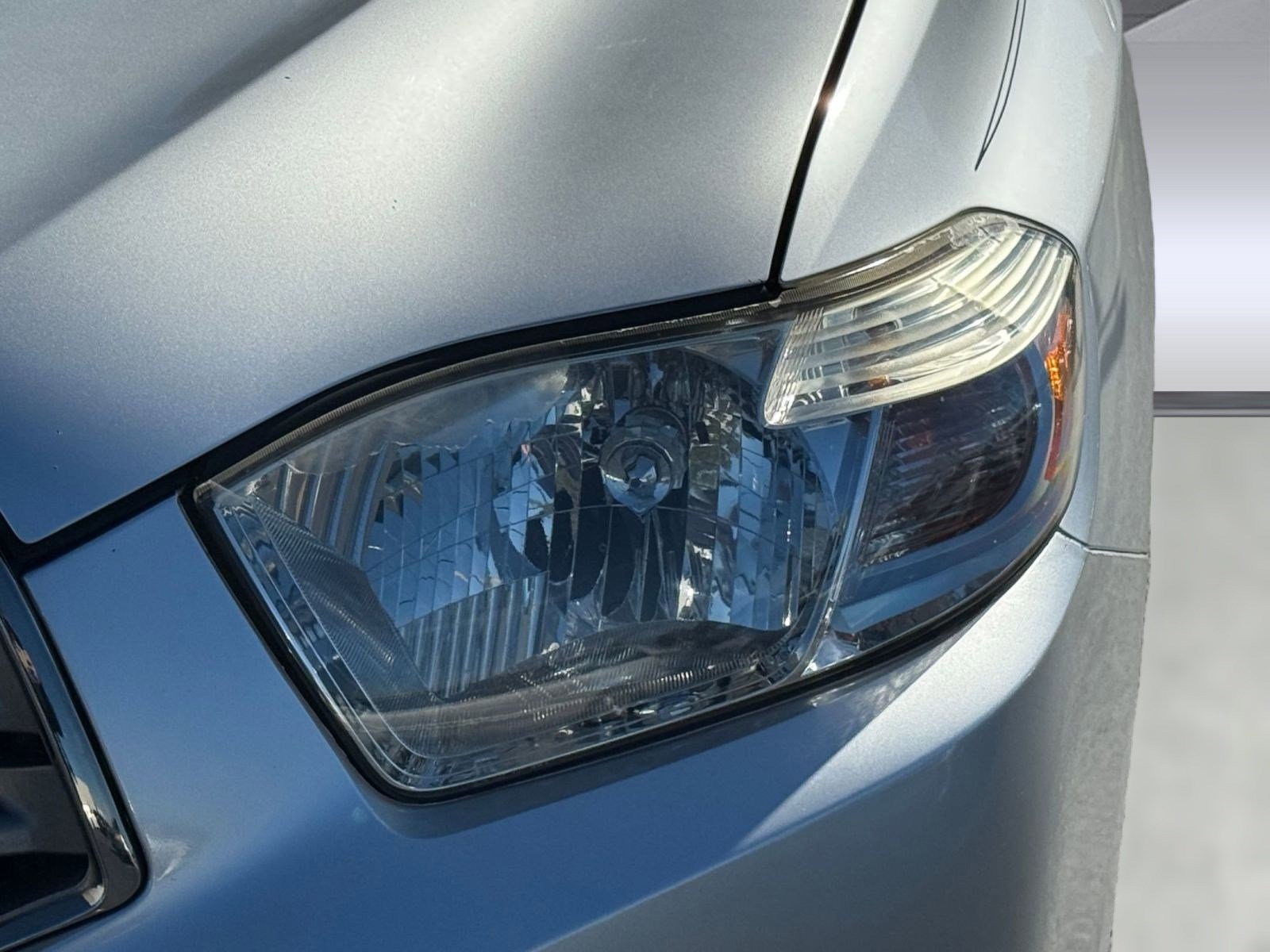 Used 2010 Toyota Highlander Base image 11