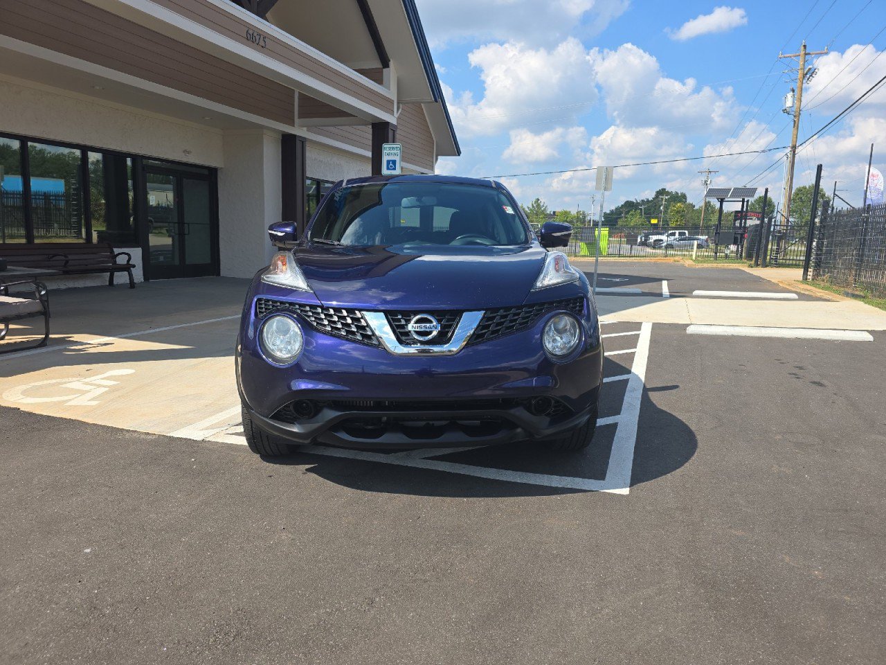 Used 2017 Nissan Juke SV w/ Technology Package image 9