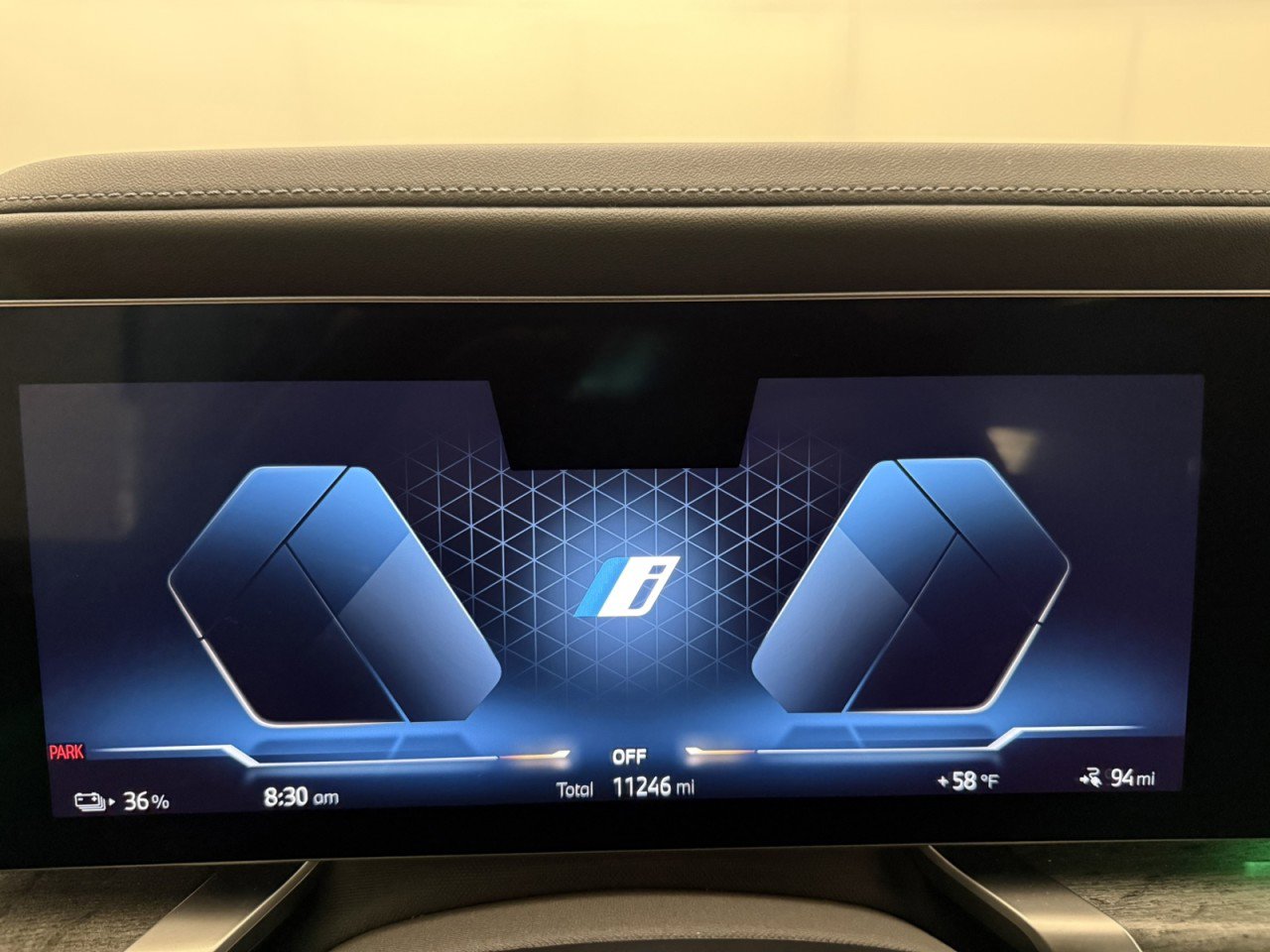 Used 2023 BMW i7 xDrive60 image 25