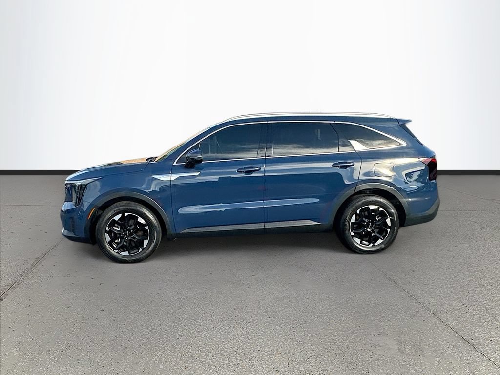 Certified 2025 Kia Sorento S w/ Panoramic Sunroof Package FWD image 4