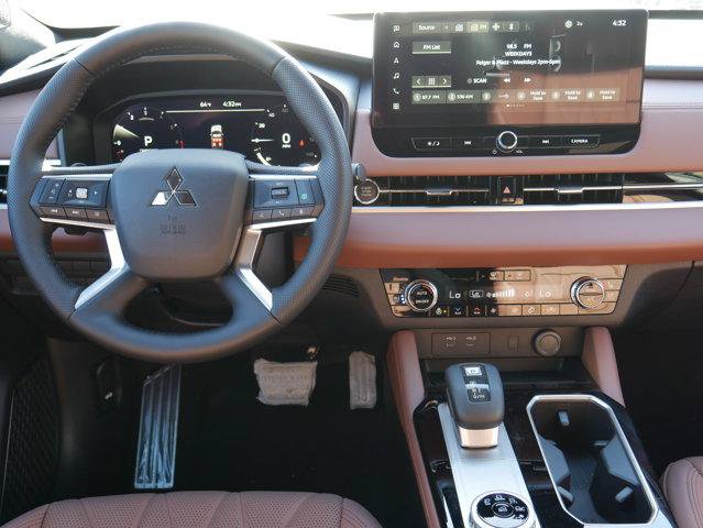 Used 2025 Mitsubishi Outlander SEL FWD image 19
