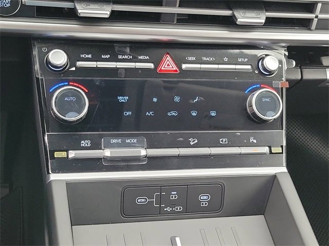 New 2026 Hyundai Santa Fe SE image 11