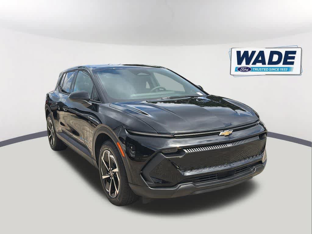 Used 2026 Chevrolet Equinox EV LT FWD image 3