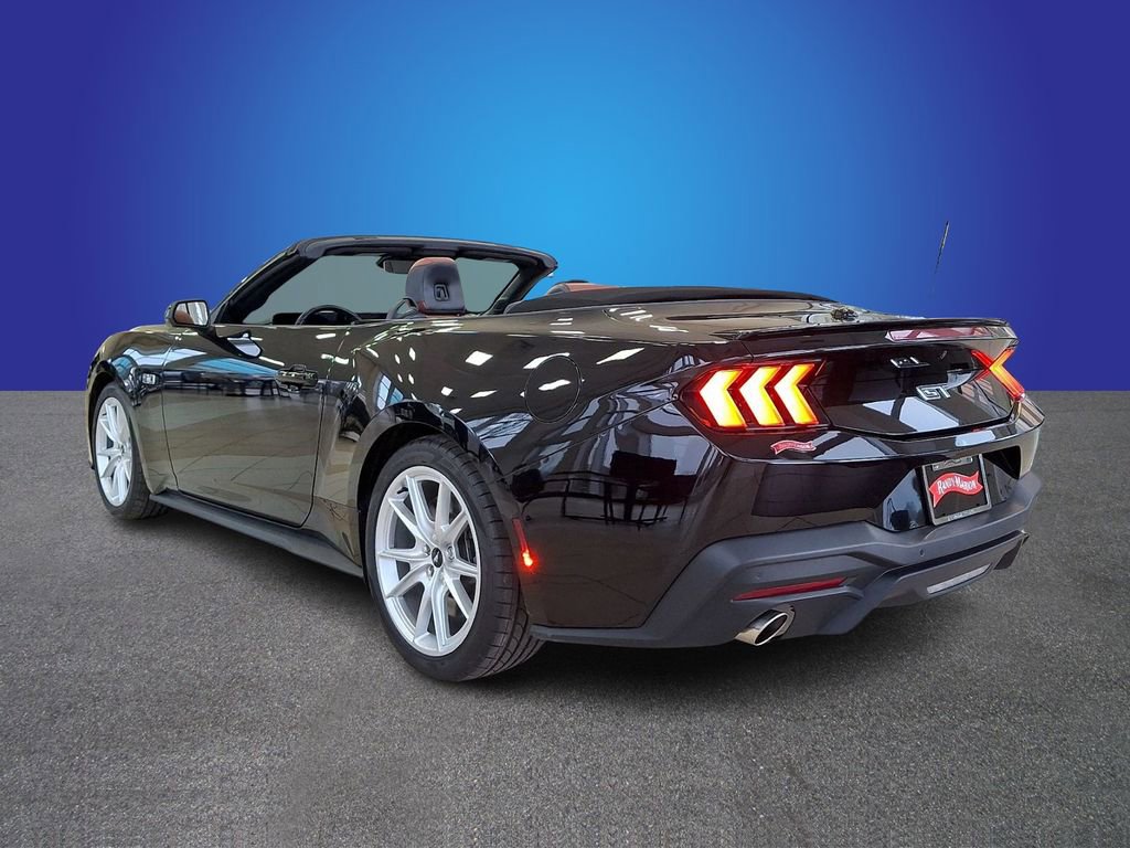 Used 2024 Ford Mustang GT Premium image 4