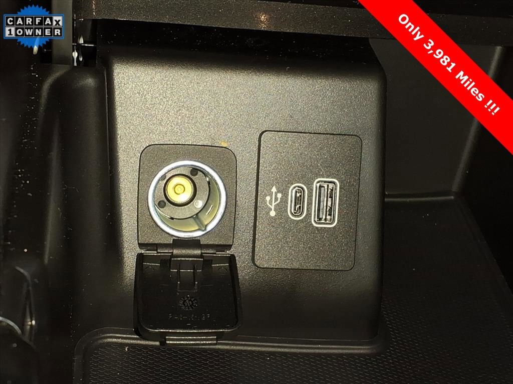 Used 2025 Ford Explorer Active w/ Active Comfort Package image 23