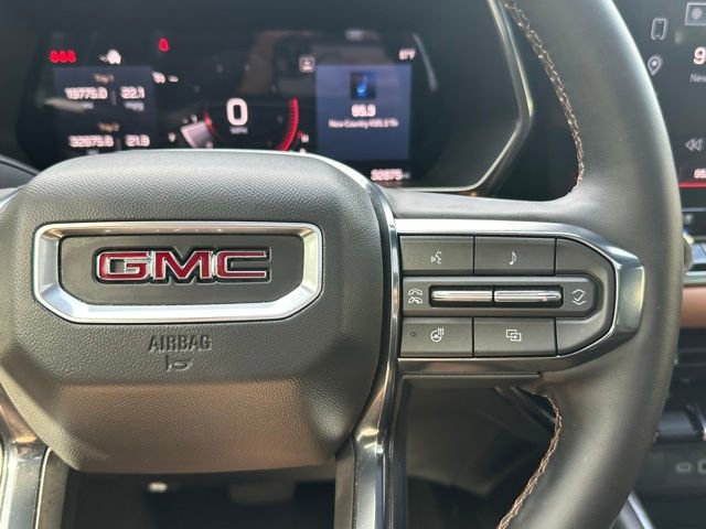 Used 2024 GMC Canyon AT4 w/ AT4 Premium Package AWD/4WD image 23
