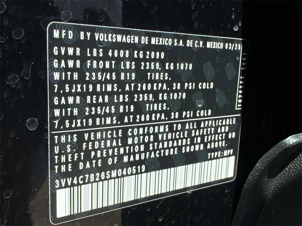 Used 2025 Volkswagen Taos SEL image 21