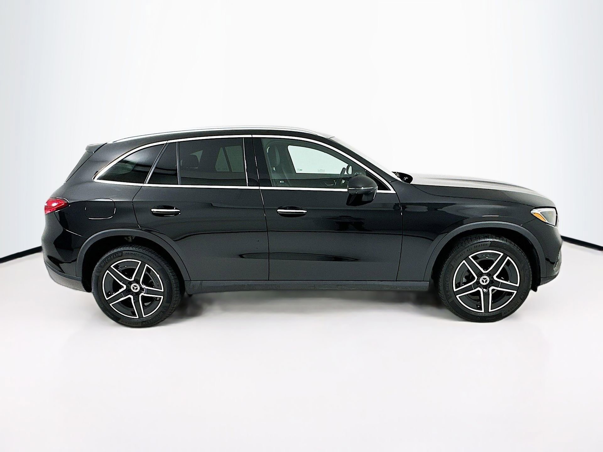 Certified 2026 Mercedes-Benz GLC 300 image 9