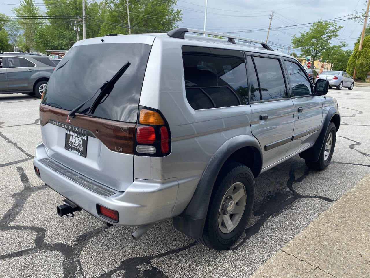 Used 2004 Mitsubishi Montero Sport LS image 9