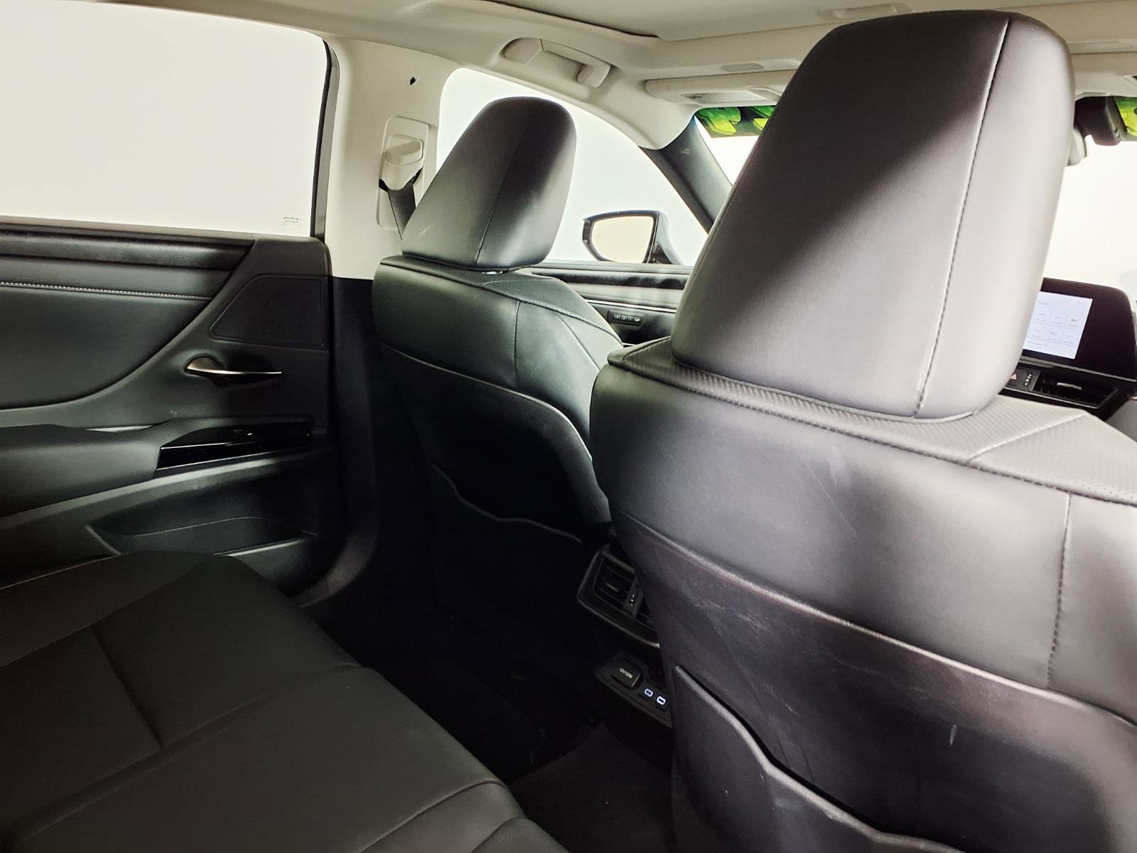 Used 2024 Lexus ES 350 w/ Premium Package image 11