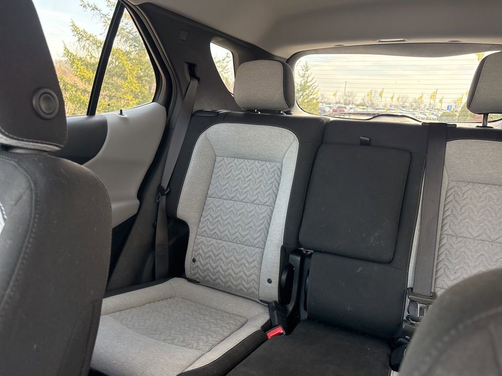 Used 2022 Chevrolet Equinox LS w/ LS Convenience Package image 24
