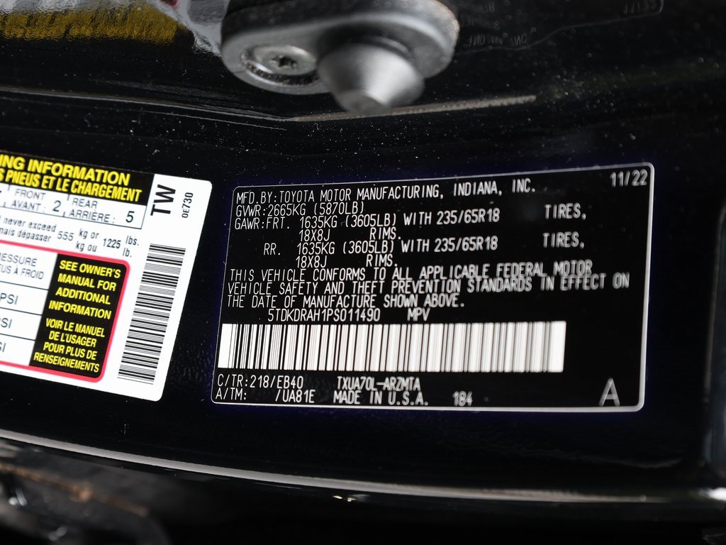 Used 2023 Toyota Highlander XLE image 40