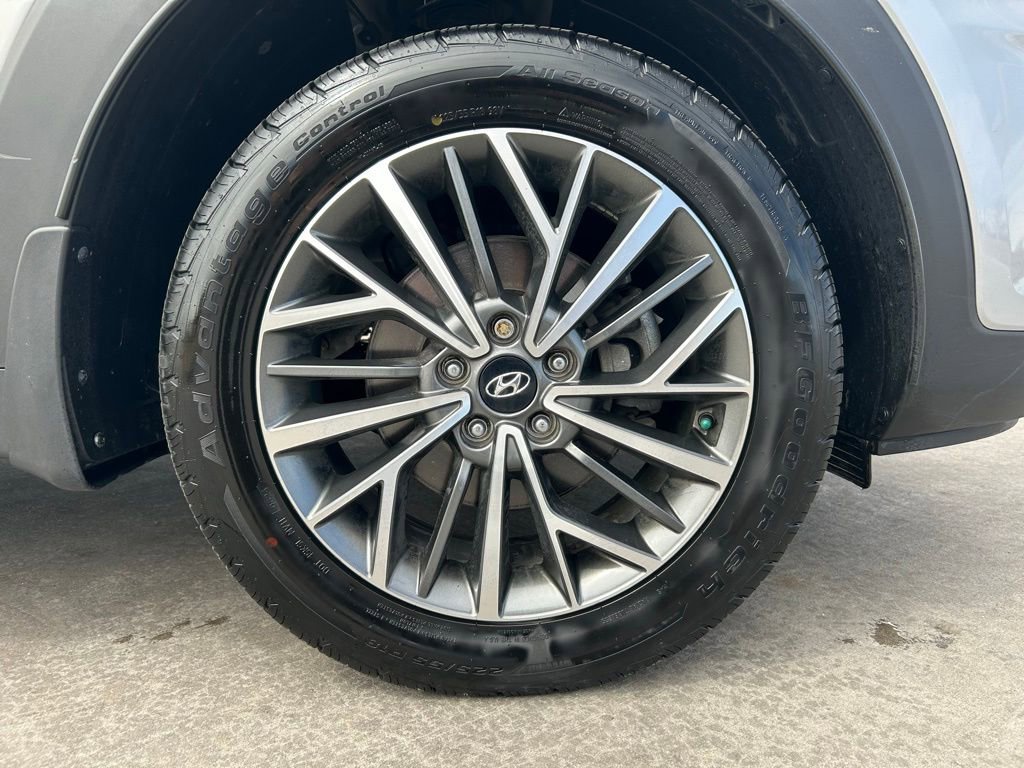 Used 2021 Hyundai Tucson Limited image 32