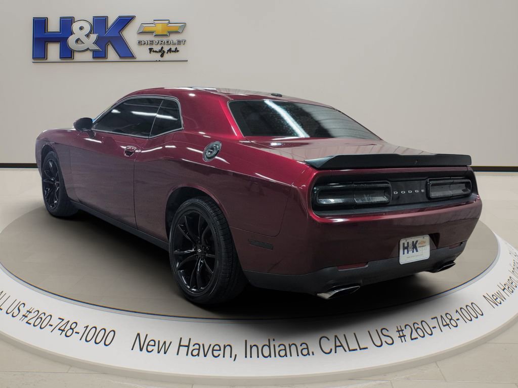 Used 2018 Dodge Challenger R/T w/ Blacktop Package RWD image 4
