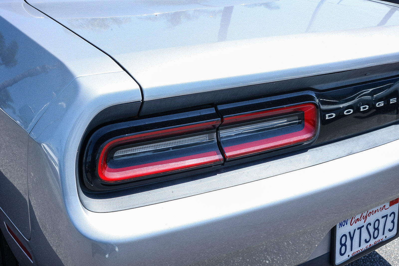 Used 2016 Dodge Challenger SXT image 8