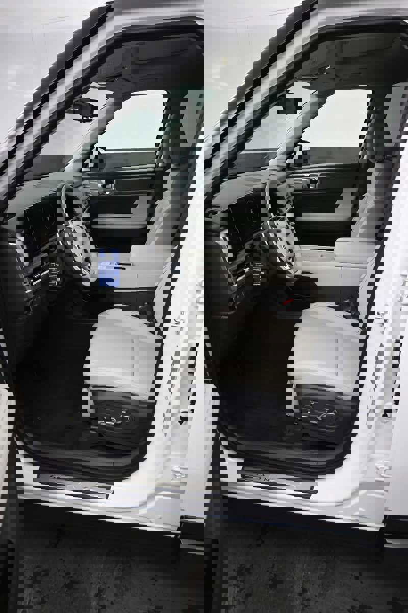 New 2026 Hyundai Santa Fe Calligraphy AWD/4WD image 11