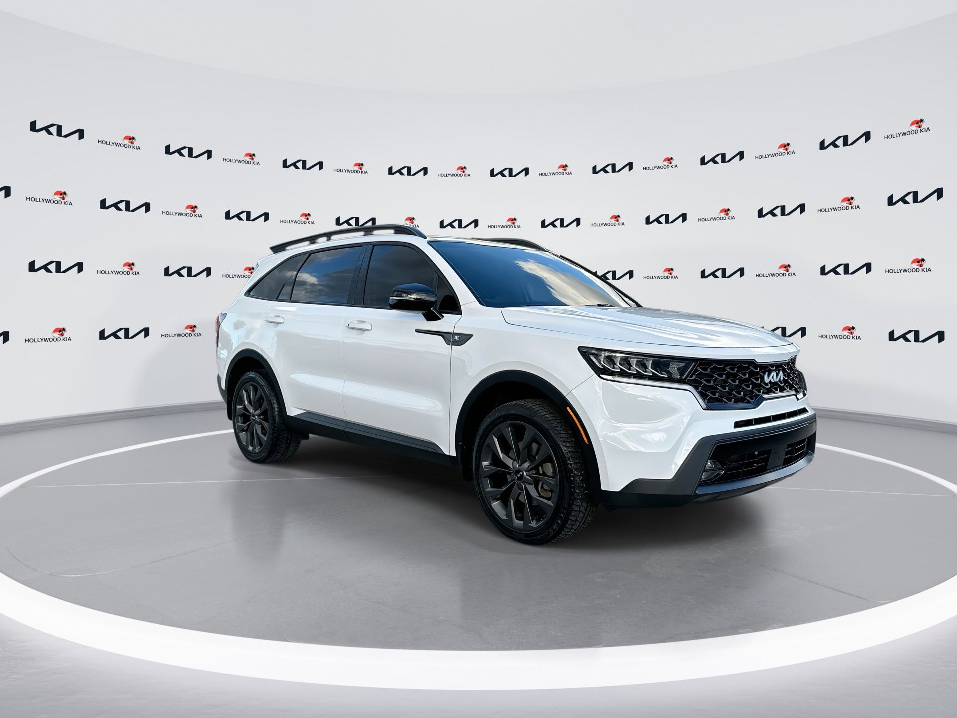 Certified 2023 Kia Sorento X-Line EX image 2