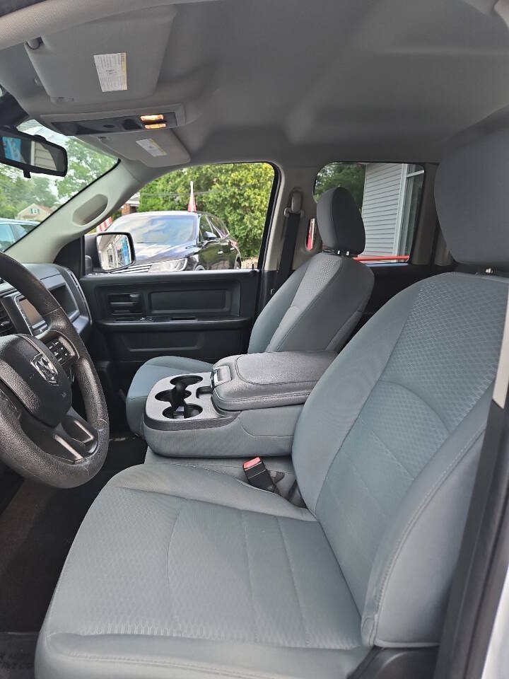 Used 2016 RAM 1500 Express AWD/4WD image 16