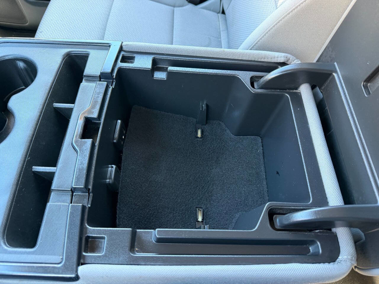 Used 2019 Chevrolet Silverado 2500 W/T image 40