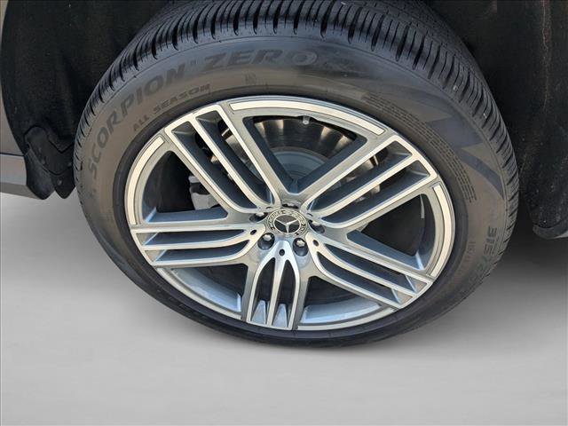 Used 2025 Mercedes-Benz GLS 450 4MATIC image 22