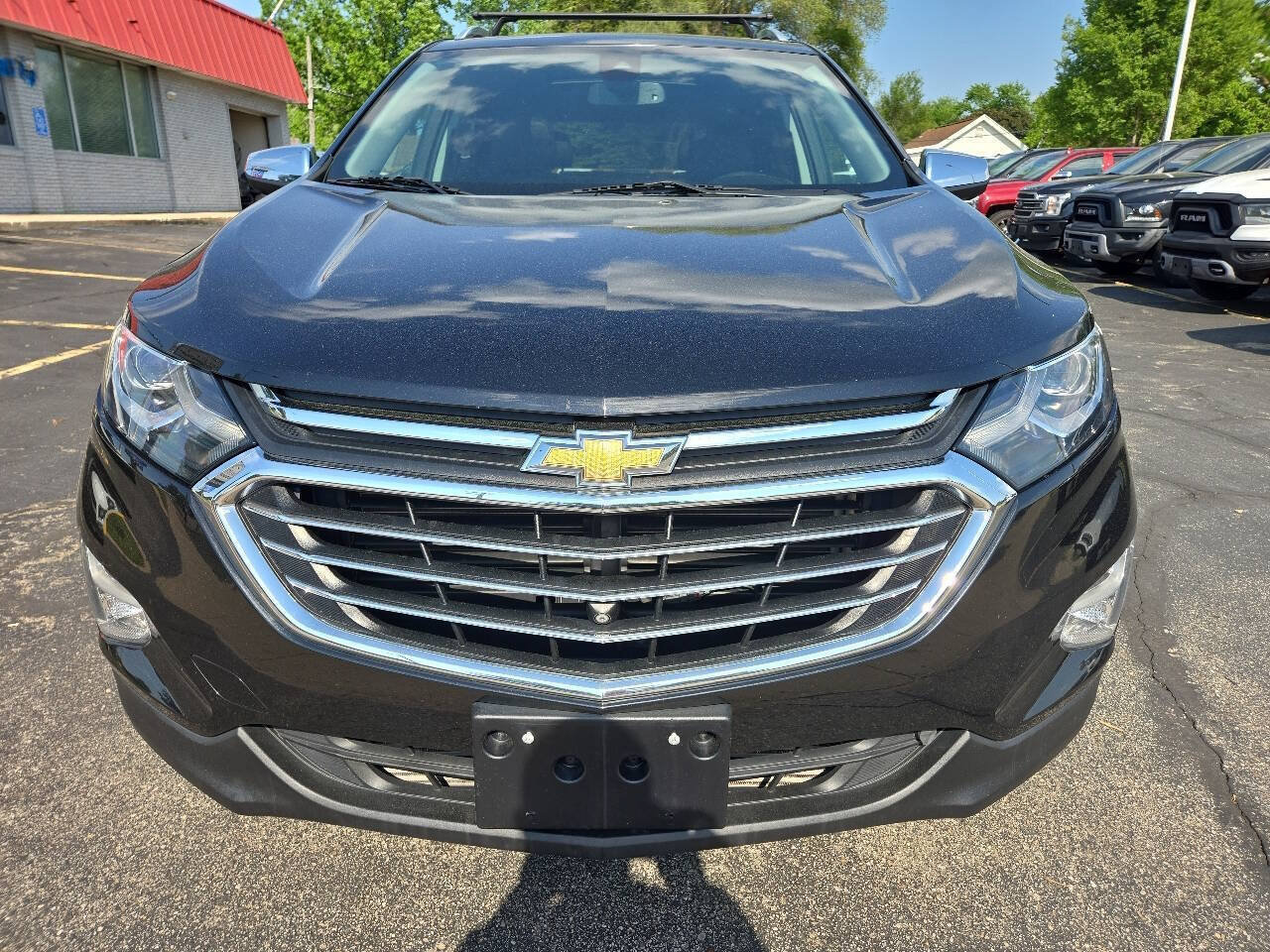 Used 2019 Chevrolet Equinox Premier w/ Premier True North Edition AWD/4WD image 3