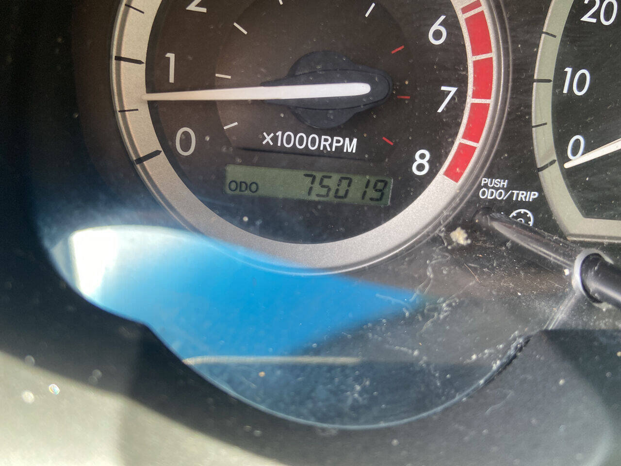 Used 2005 Toyota Sienna LE FWD image 10