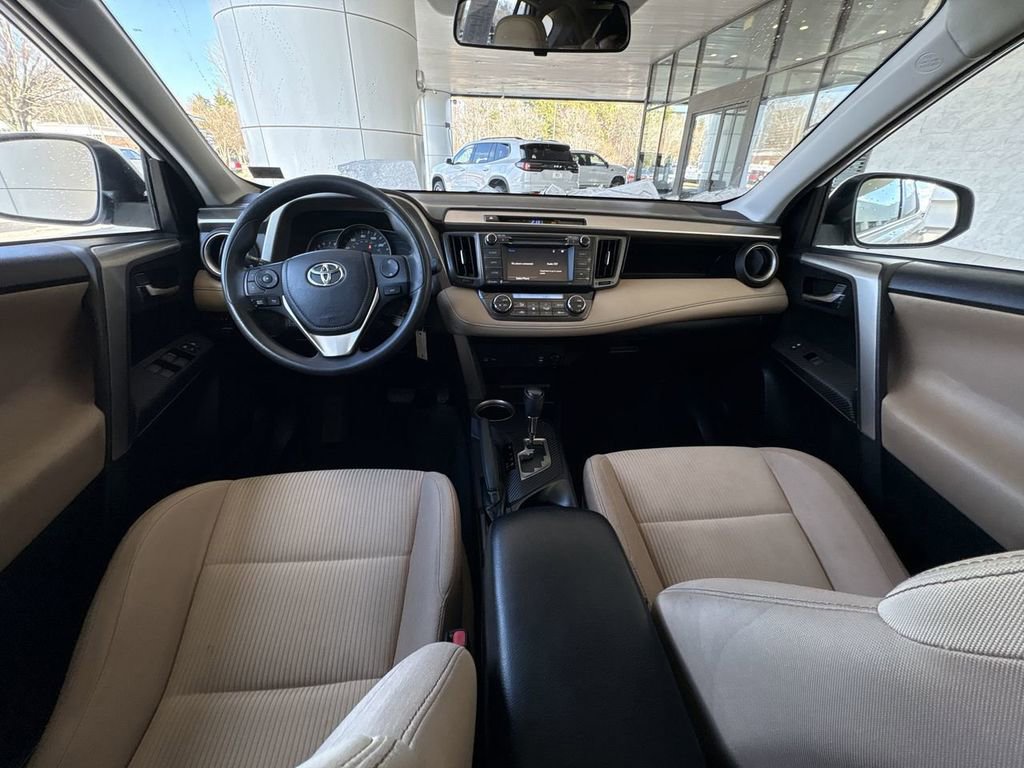 Used 2015 Toyota RAV4 XLE image 20