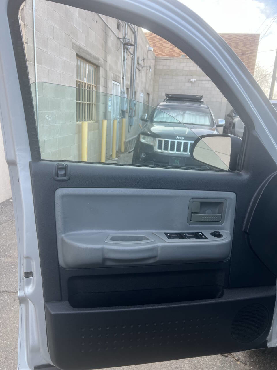 Used 2011 Dodge Dakota Big Horn image 11