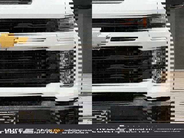 Used 2025 Chevrolet Silverado 2500 Custom w/ Custom Value Package image 5
