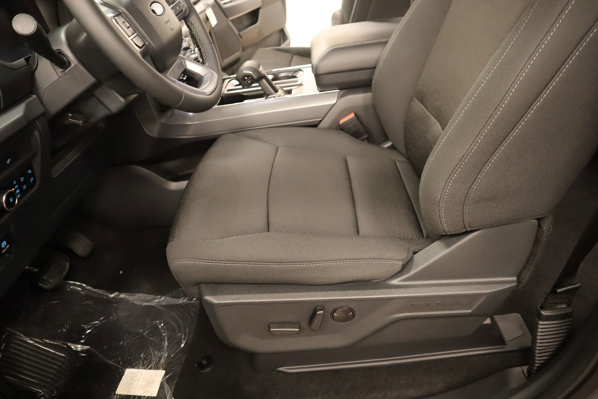 New 2026 Ford F150 XLT AWD/4WD image 13