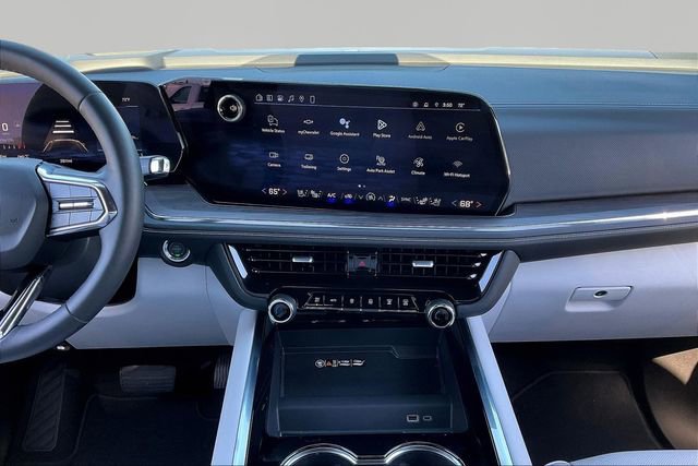 Used 2025 Chevrolet Tahoe Premier w/ Sun And Tow Package image 9