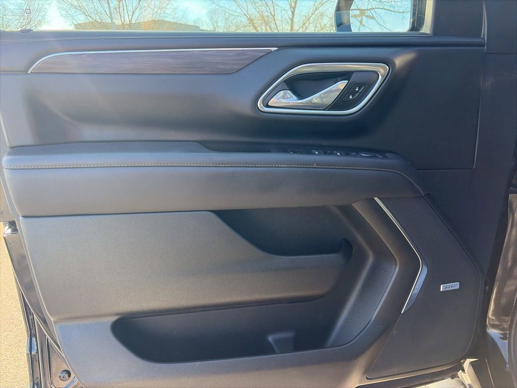 Used 2024 Chevrolet Tahoe Z71 w/ Z71 Off-Road Package image 9