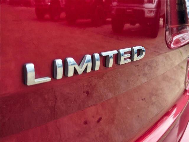 Used 2015 Ford Explorer Limited w/ Equipment Group 302A FWD image 17